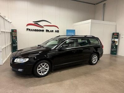 Svart Begagnad 2016 Volvo V70 Momentum Kombi | 134 900 kr (Marknadspris)