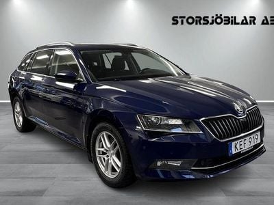 Blå Begagnad 2017 Skoda Superb Style Kombi | 199 000 kr (Marknadspris)