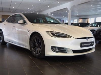 Begagnad Tesla Model S Long Range AWD 397 kW (541 HK) 2020 Vit Halvkombi