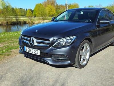 Grå Begagnad 2015 Mercedes C220 | 162 000 kr (Bra pris)