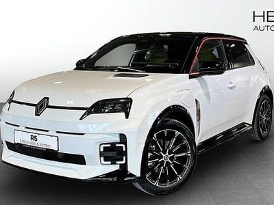 Vit Ny 2025 Renault 5 E-Tech Iconic Halvkombi | 435 600 kr (Marknadspris)