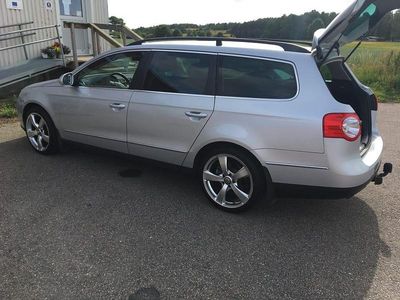Begagnad VW Passat 140 HK (102 kW) 2006 Metallic. mycket gott skick. ditec behandlad regelbundet. Kombi