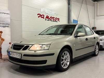 Ljusgul Begagnad 2004 Saab 9-3 Linear Sedan | 29 900 kr (Marknadspris)