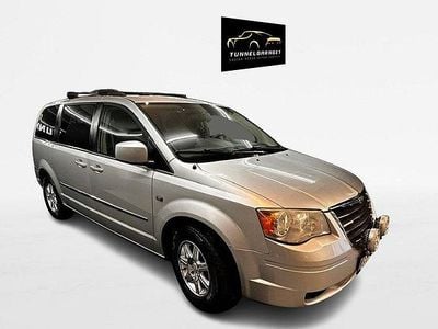 Silver Begagnad 2009 Chrysler Town & Country Minibuss | 37 000 kr