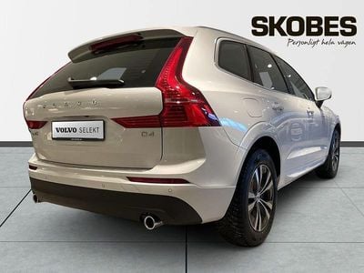 Begagnad Volvo XC60 Momentum 192 HK (141 kW) 2021 Vit SUV