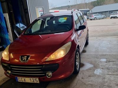 Begagnad Peugeot 307 109 HK (80 kW) 2006 Röd Kombi