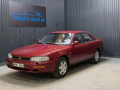 Begagnad Toyota Camry 136 HK (100 kW) 1995 Röd Sedan