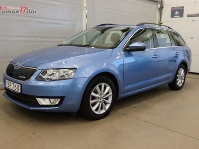 Blå Begagnad 2015 Skoda Octavia Ambition Kombi | 109 900 kr (Marknadspris)
