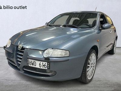 Grå Begagnad 2004 Alfa Romeo 147 Halvkombi | 14 900 kr