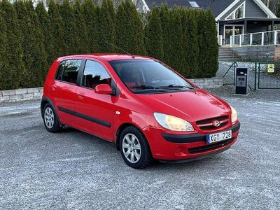 Röd Begagnad 2005 Hyundai Getz Halvkombi | 19 900 kr (Marknadspris)