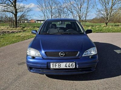 begagnad Opel Astra 5-dörrar 1.6 Svensksåld