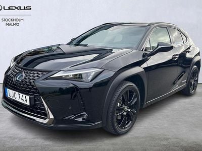 Svart Begagnad 2022 Lexus UX 250h Sport Line SUV | 289 000 kr (Bra pris)