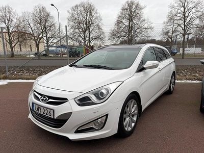 Vit Begagnad 2011 Hyundai i40 Kombi | 79 900 kr (Marknadspris)