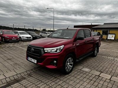 Röd Begagnad 2021 Toyota HiLux Pickup | 369 900 kr