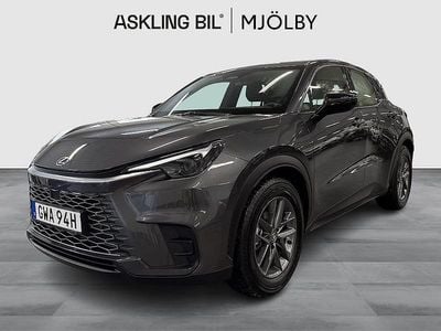 Grå Begagnad 2025 Lexus LBX SUV | 329 000 kr (Bra pris)