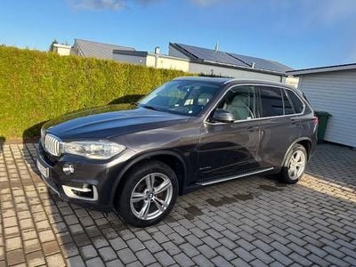 Sophistogrå brilljanteffekt metalic Begagnad 2016 BMW X5 SUV | 215 000 kr