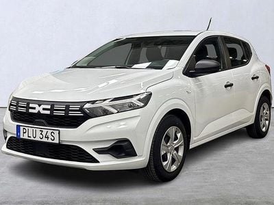 Vit Begagnad 2022 Dacia Sandero Essentiel Halvkombi | 139 900 kr (Lite dyr)