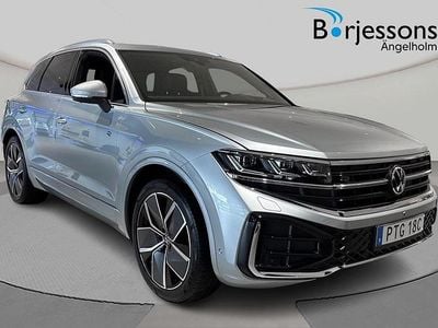 Silver Begagnad 2025 VW Touareg R-line SUV | 839 000 kr (Lite dyr)