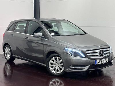 Grå Begagnad 2014 Mercedes 200 Halvkombi | 139 900 kr