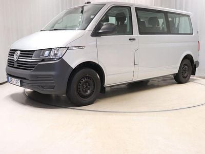Reflexsilver metallic Begagnad 2022 VW Caravelle Minibuss | 408 900 kr (Bra pris)