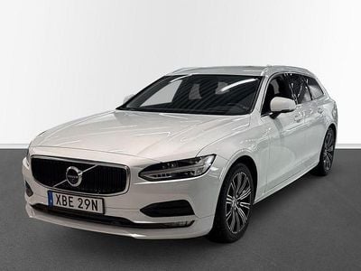 Vit Begagnad 2020 Volvo V90 Momentum Kombi | 279 500 kr (Superpris)