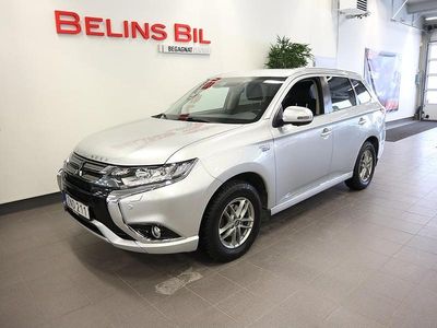 Begagnad Mitsubishi Outlander P-HEV 121 HK (88 kW) 2018 Silver SUV
