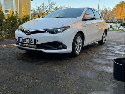 Toyota Auris Hybrid