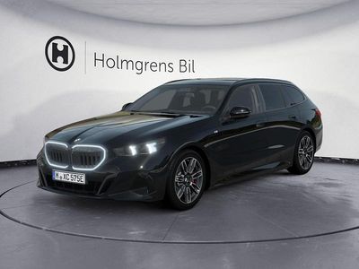 Svart Begagnad 2026 BMW 530e Shadowline Kombi | 729 800 kr