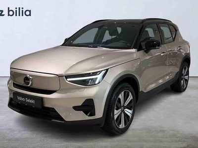 Grå Begagnad 2023 Volvo XC40 Single Motor SUV | 354 900 kr