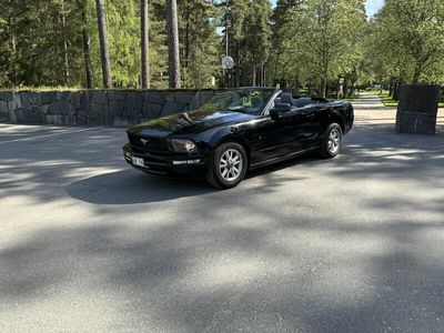 begagnad Ford Mustang Convertible Nybesiktad, Nyskattad, fint skick