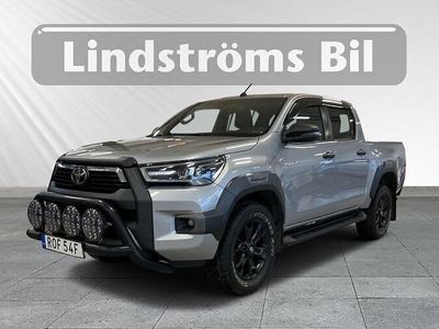 begagnad Toyota HiLux Dubbelhytt D-CAB 2,8 TURBO D-4D 4WD AUTO INVINCIBLE 2021, Transportbil