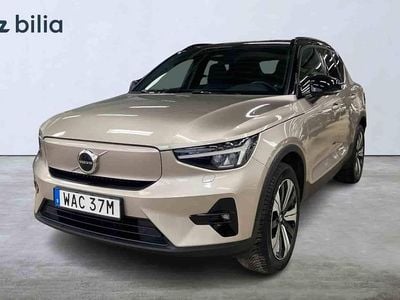Grå Begagnad 2023 Volvo XC40 Single Motor SUV | 339 000 kr