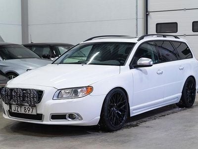 Vit Begagnad 2013 Volvo V70 R-Design Kombi | 139 900 kr (Lite dyr)