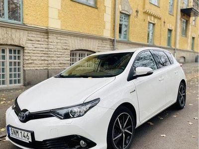Toyota Auris Hybrid
