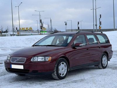 Röd Begagnad 2007 Volvo V70 Business Edition Kombi | 79 900 kr (Dyr)