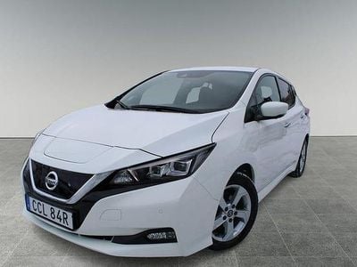 Begagnad Nissan Leaf N-Connecta 110 kW (150 HK) 2021 Vit Halvkombi