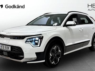 Vit Begagnad 2023 Kia e-Niro SUV | 309 900 kr