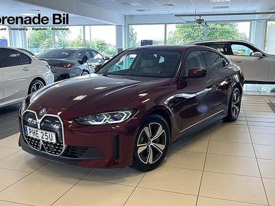 Röd Begagnad 2022 BMW i4 Sedan | 399 000 kr (Bra pris)