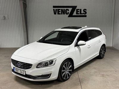 Vit Begagnad 2014 Volvo V60 Summum Kombi | 129 000 kr (Marknadspris)