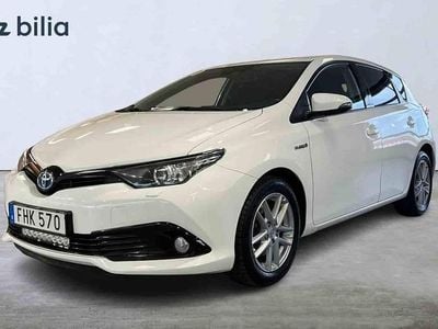 Begagnad Toyota Auris Hybrid Edition 136 HK (100 kW) 2017 Vit Halvkombi