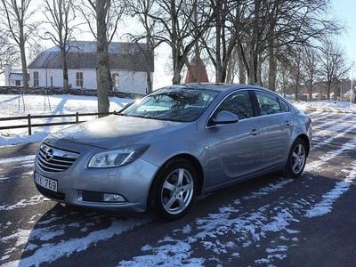 Begagnad Opel Insignia Edition 220 HK (161 kW) 2009 Silver Sedan