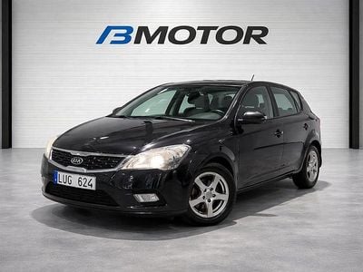 Begagnad Kia Ceed 128 HK (94 kW) 2011 Svart Halvkombi