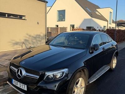 Begagnad Mercedes GLC220 170 HK (125 kW) 2019 Svart metallic Sportkupé