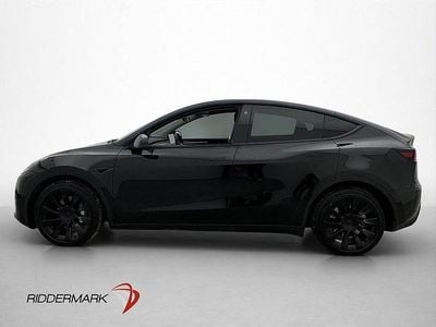Begagnad Tesla Model Y Long Range AWD 378 kW (514 HK) 2023 Svart SUV