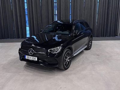 Svart Begagnad 2022 Mercedes GLC300 AMG | 419 900 kr (Marknadspris)