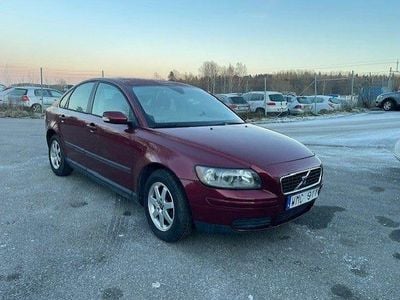 Begagnad Volvo S40 125 HK (91 kW) 2004 Röd Sedan