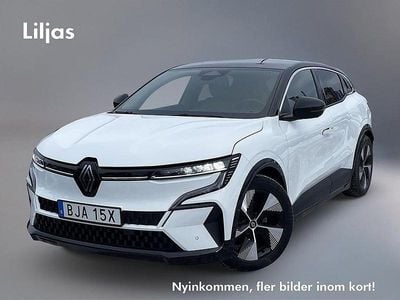 Begagnad Renault Mégane IV Techno 97 kW (132 HK) 2022 Vit Halvkombi
