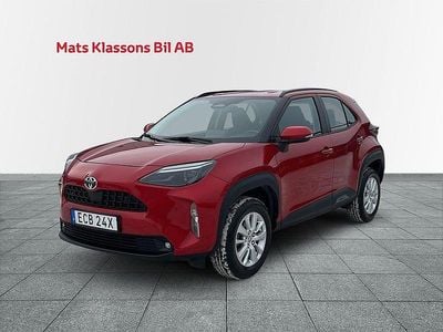Begagnad Toyota Yaris Cross Active 92 HK (67 kW) 2024 Röd SUV