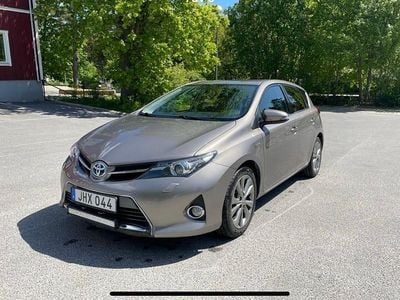 Toyota Auris Hybrid