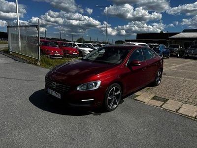 Begagnad Volvo S60 180 HK (132 kW) 2014 Röd Sedan
